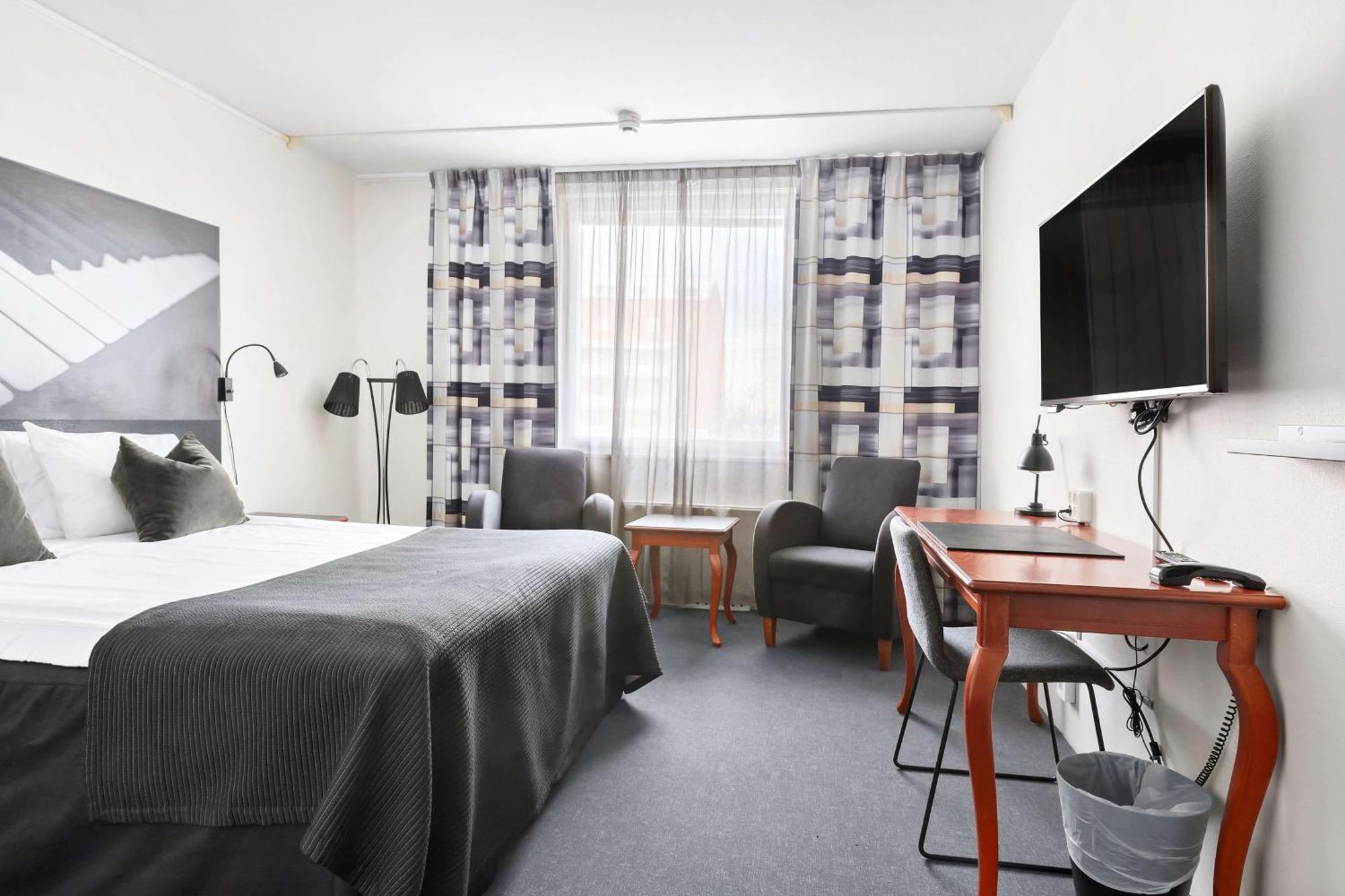 Best Western Plus Grand Hotel Elektra Лудвика Екстериор снимка