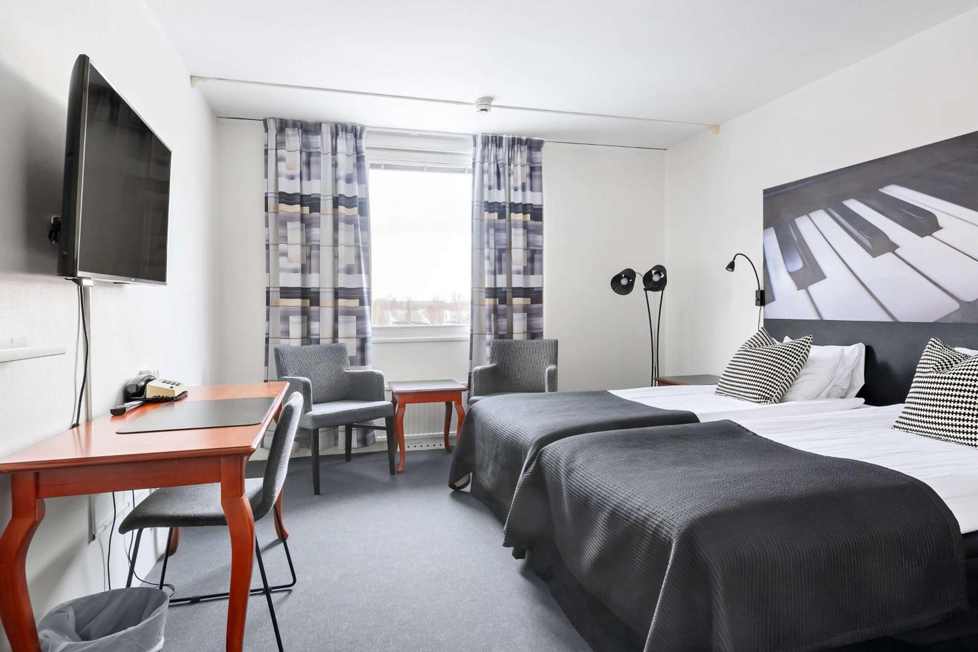Best Western Plus Grand Hotel Elektra Лудвика Екстериор снимка